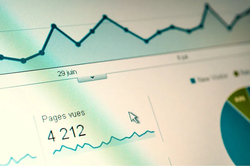 4 Saas Metrics Benchmarks: How to Track Your Success